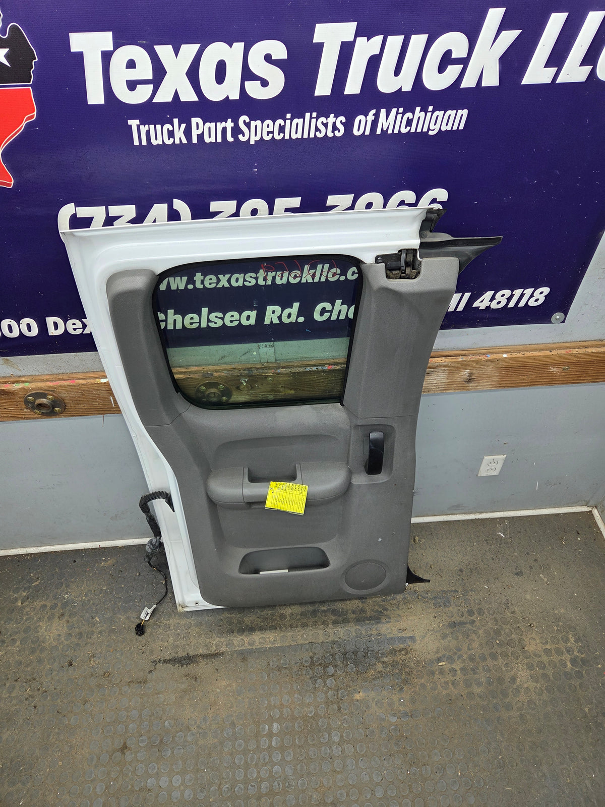 2007-2013 Chevrolet Silverado 1500 2500 3500 HD Driver Side Extended Cab LH Rear Door