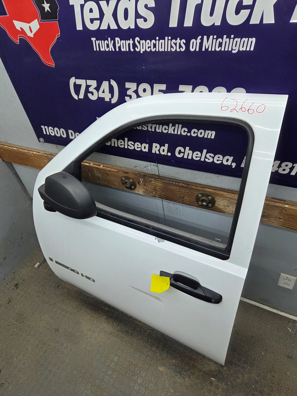 2007-2013 Chevrolet Silverado 1500 2500 3500 HD LH Front Driver Side Door