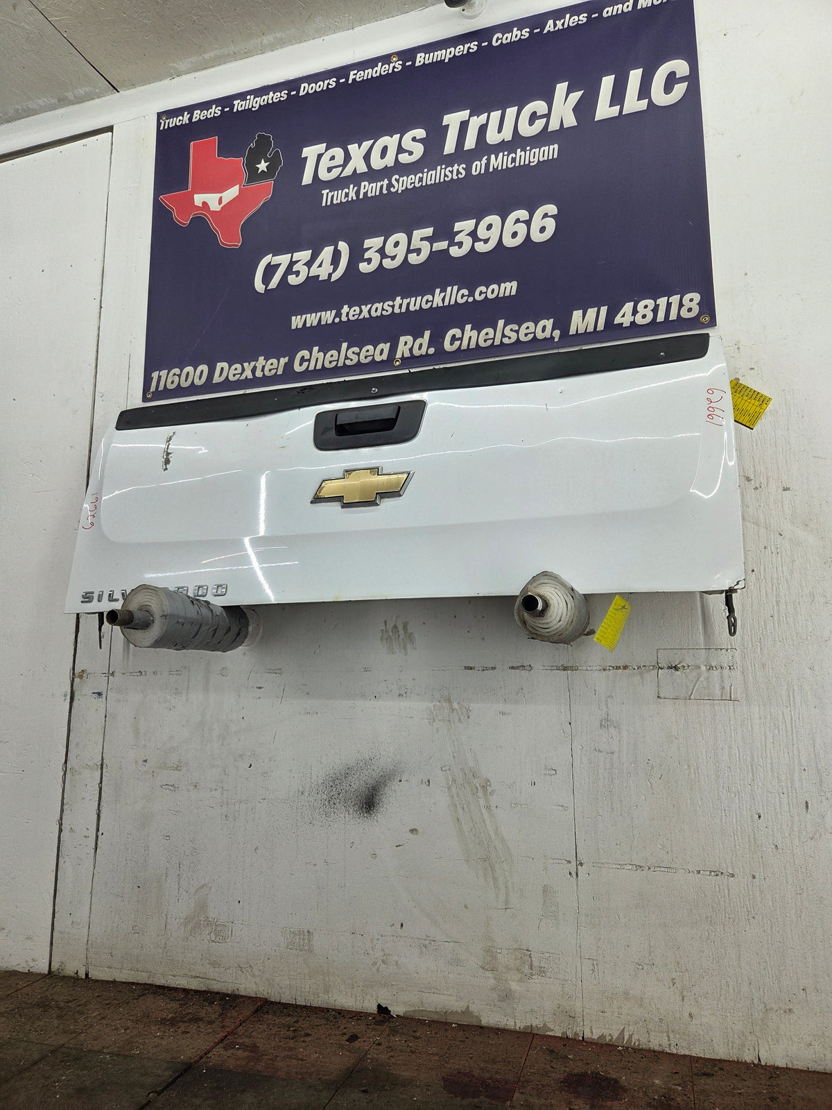 2007-2013 Chevrolet Silverado / GMC Sierra HD Tailgate 1500 2500 3500