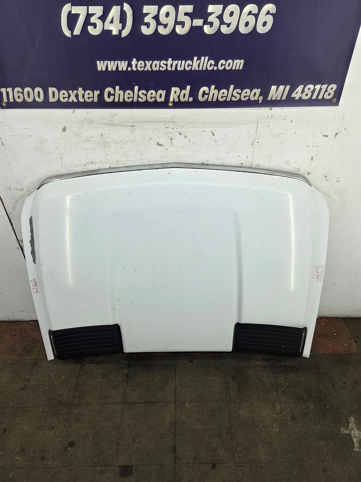 2011-2014 Chevrolet Silverado 2500 HD 3500HD Hood