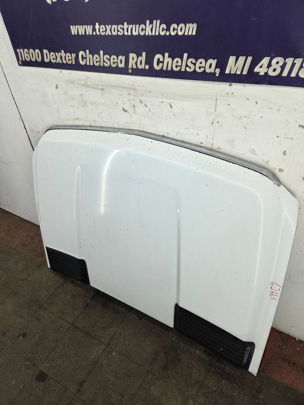 2011-2014 Chevrolet Silverado 2500 HD 3500HD Hood