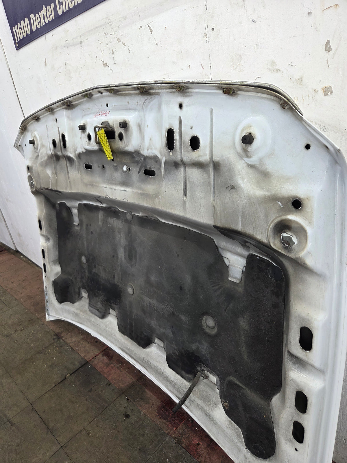 2011-2014 Chevrolet Silverado 2500 HD 3500HD Hood