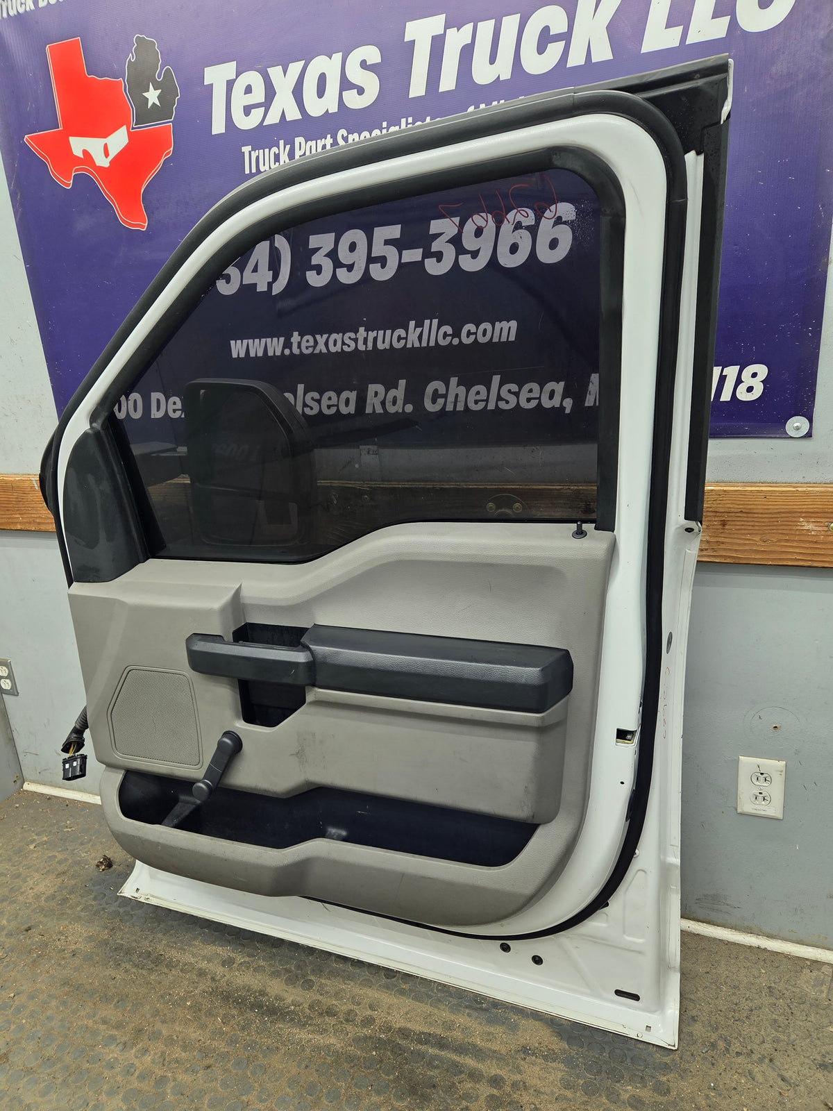 2015-2022 Ford F150 / Super Duty Passenger Side Front Door RH F250 F350 F450 F550