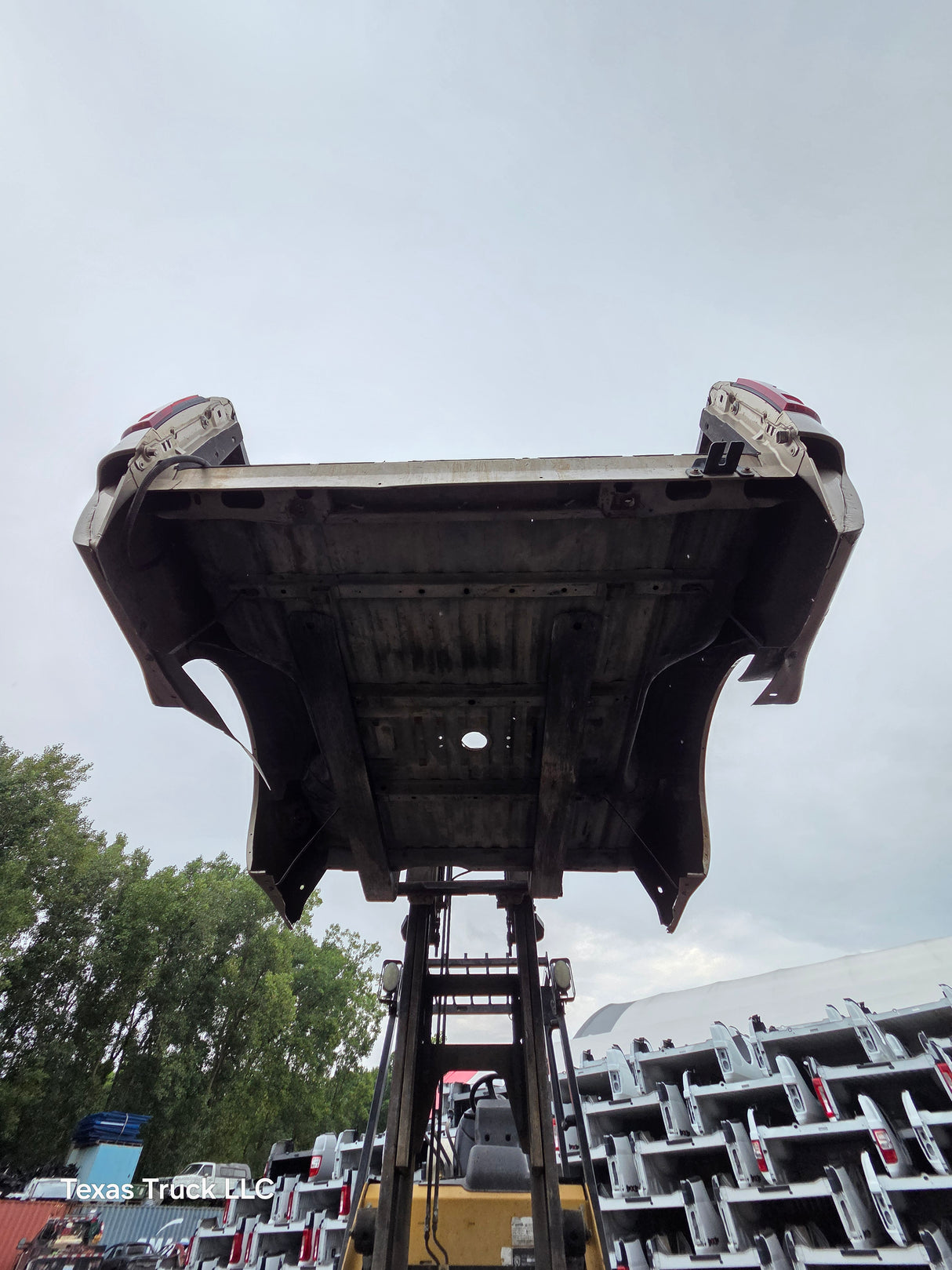 2011-2016 Ford F250 F350 Super Duty 6' 9" Short Truck Bed