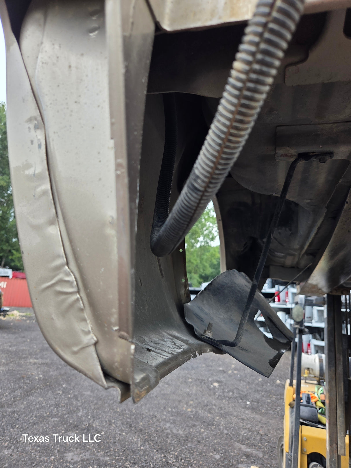 2011-2016 Ford F250 F350 Super Duty 6' 9" Short Truck Bed