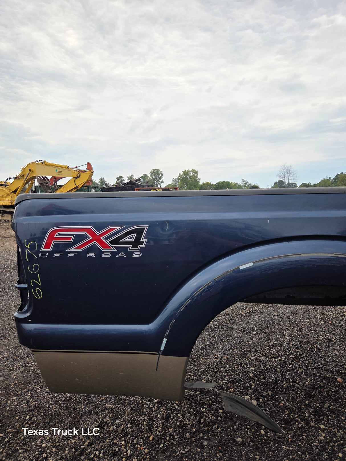 2011-2016 Ford F250 F350 Super Duty 6' 9" Short Truck Bed