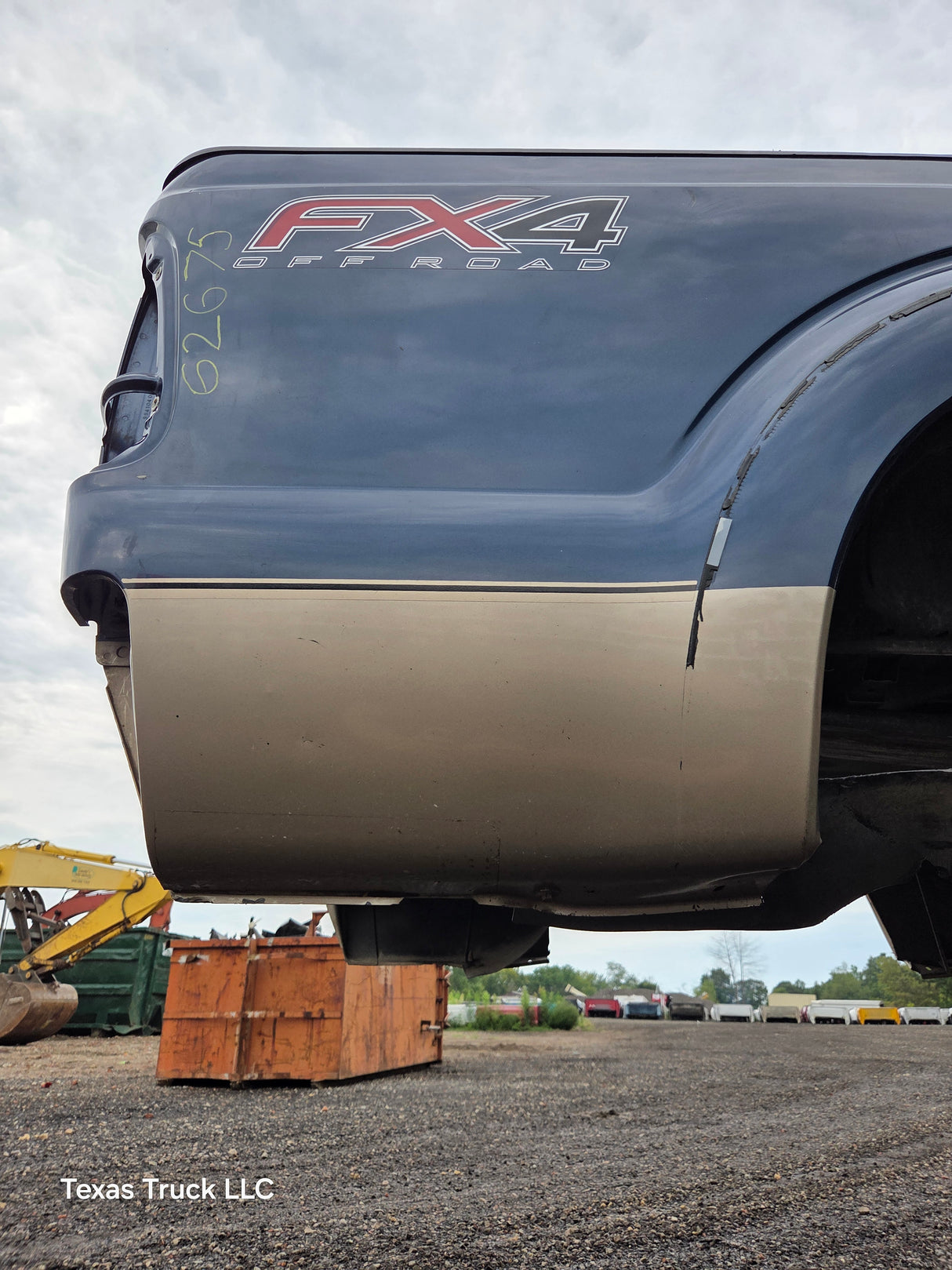 2011-2016 Ford F250 F350 Super Duty 6' 9" Short Truck Bed