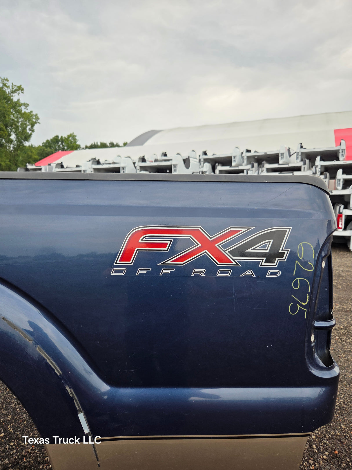 2011-2016 Ford F250 F350 Super Duty 6' 9" Short Truck Bed