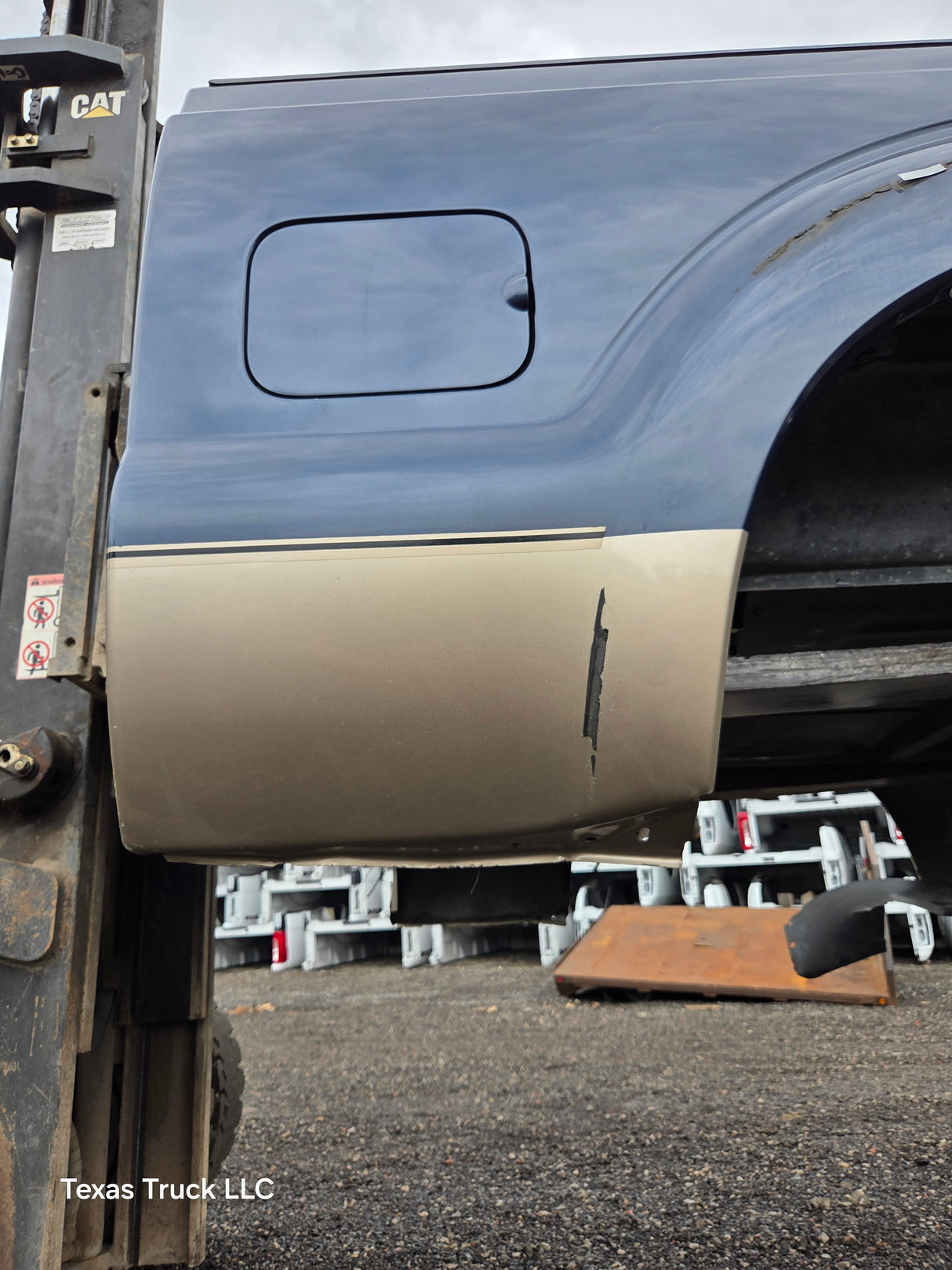 2011-2016 Ford F250 F350 Super Duty 6' 9" Short Truck Bed