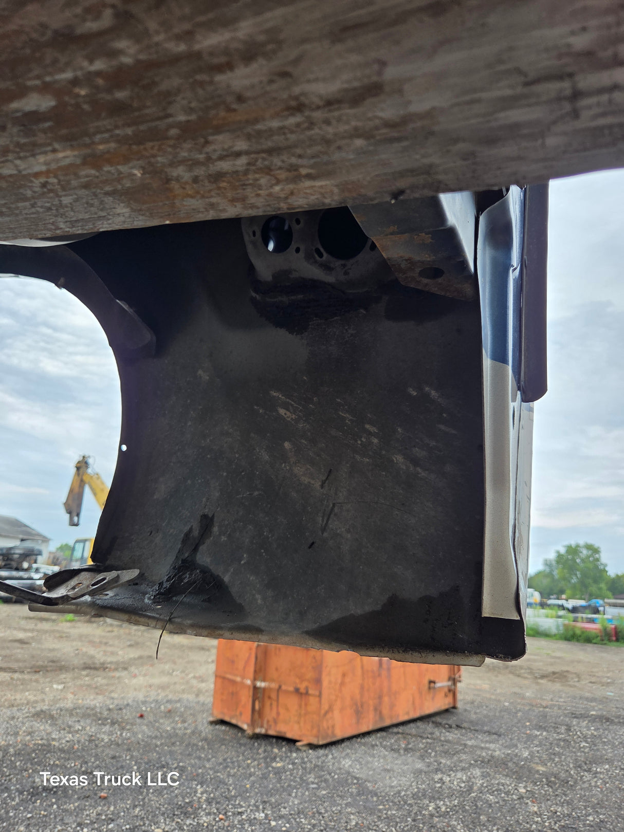 2011-2016 Ford F250 F350 Super Duty 6' 9" Short Truck Bed