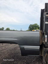 1999-2007 Chevrolet Silverado / GMC Sierra 1500 2500HD 3500HD 6' 6" Short Truck Bed *Damage