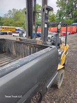 1999-2007 Chevrolet Silverado / GMC Sierra 1500 2500HD 3500HD 6' 6" Short Truck Bed *Damage