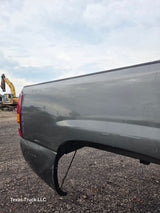 1999-2007 Chevrolet Silverado / GMC Sierra 1500 2500HD 3500HD 6' 6" Short Truck Bed *Damage
