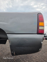 1999-2007 Chevrolet Silverado / GMC Sierra 1500 2500HD 3500HD 6' 6" Short Truck Bed *Damage