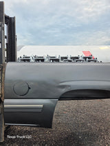 1999-2007 Chevrolet Silverado / GMC Sierra 1500 2500HD 3500HD 6' 6" Short Truck Bed *Damage