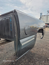 1999-2007 Chevrolet Silverado / GMC Sierra 1500 2500HD 3500HD 6' 6" Short Truck Bed *Damage