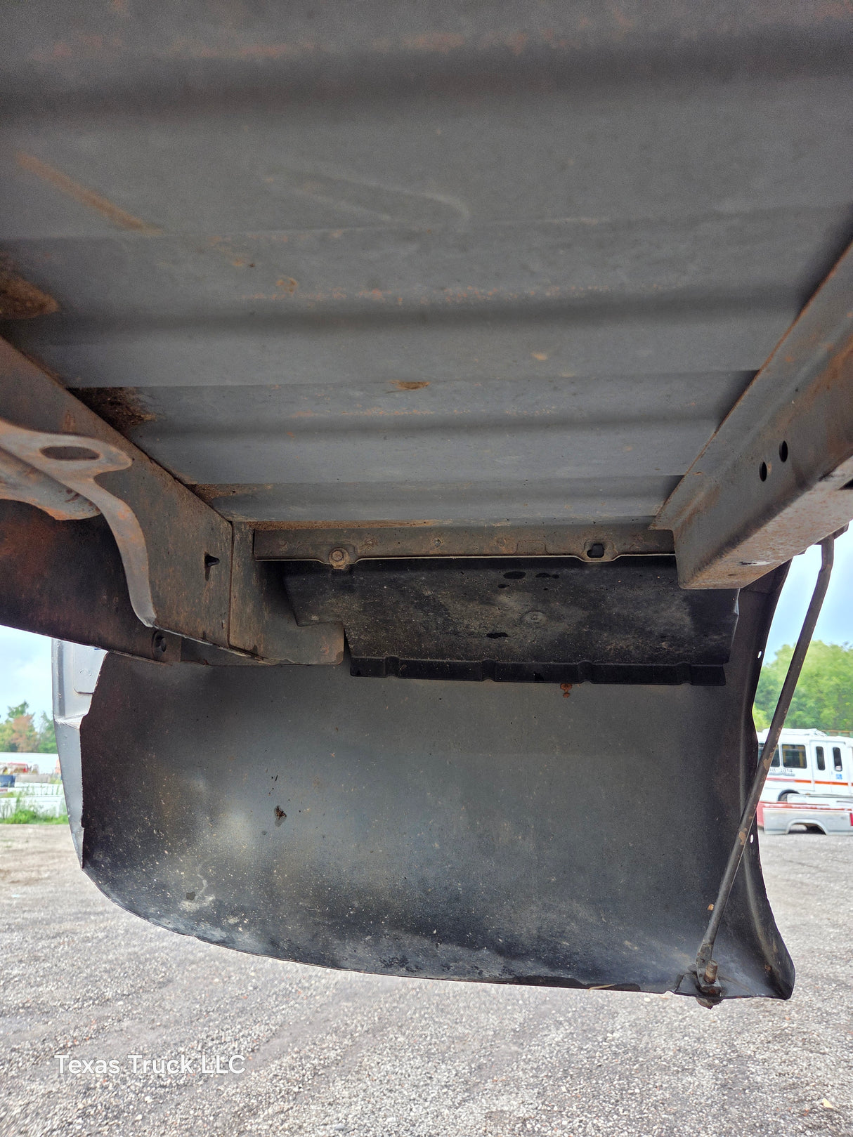 1999-2007 Chevrolet Silverado / GMC Sierra 1500 2500HD 3500HD 6' 6" Short Truck Bed *Damage