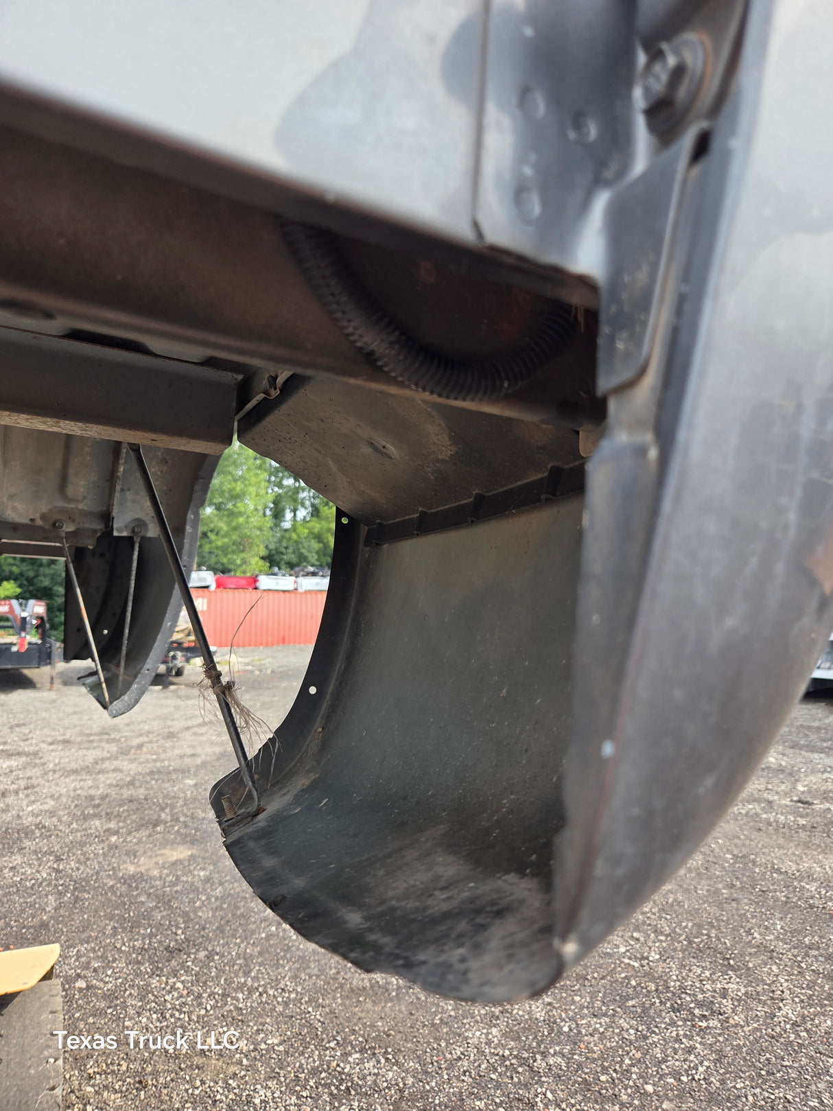 1999-2007 Chevrolet Silverado / GMC Sierra 1500 2500HD 3500HD 6' 6" Short Truck Bed *Damage