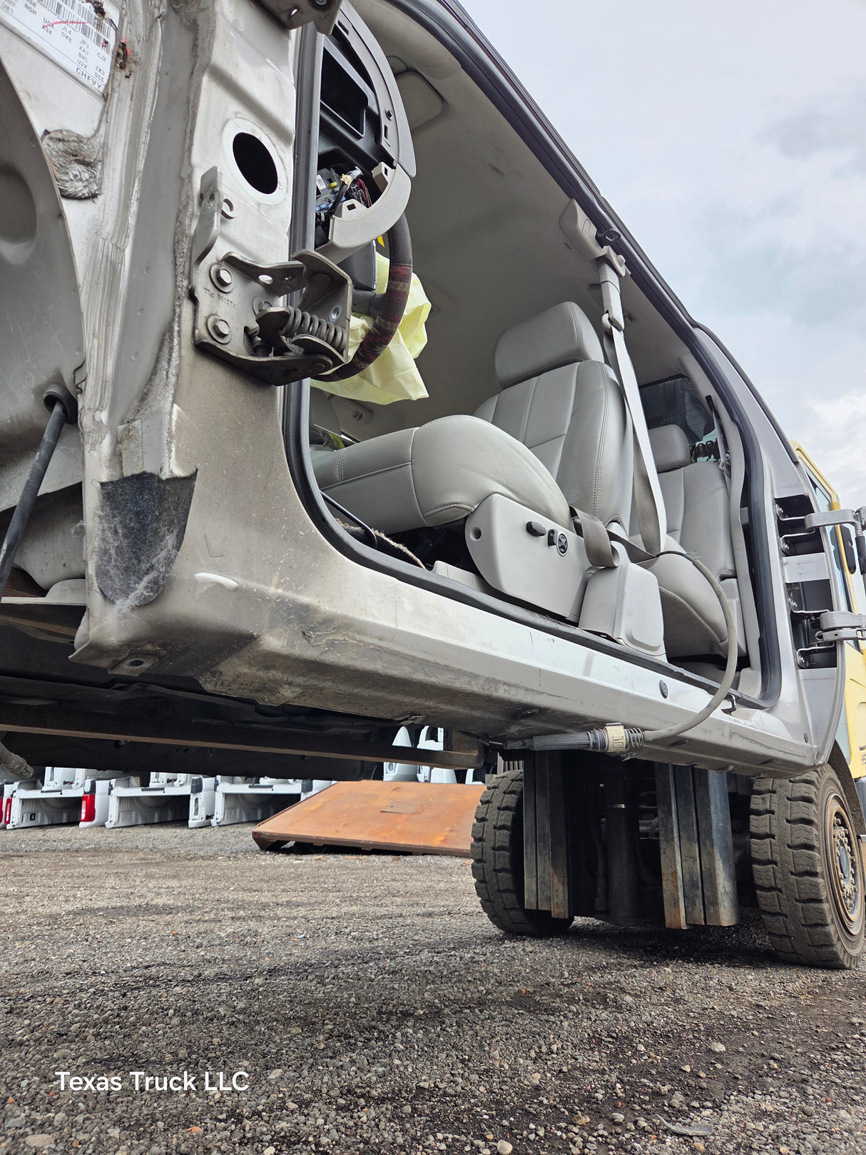 2007-2013 Chevrolet Silverado / GMC Sierra 1500 2500 3500 HD Extended Cab - Fine Silver Birch Metallic