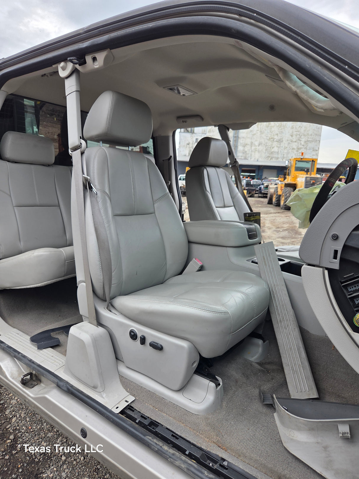 2007-2013 Chevrolet Silverado / GMC Sierra 1500 2500 3500 HD Extended Cab - Fine Silver Birch Metallic