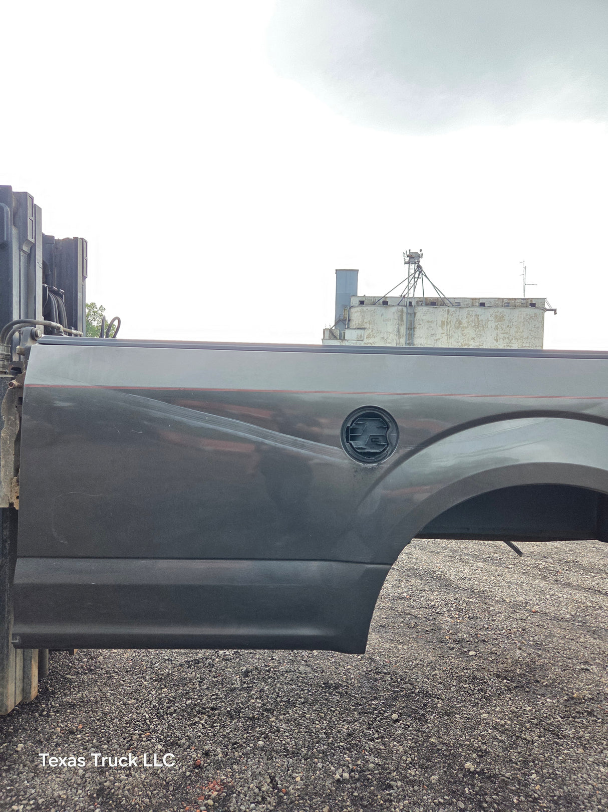 2015-2020 Ford F150 8' Long Bed Without Wheel Lip Molding - Magnetic Grey *Damage