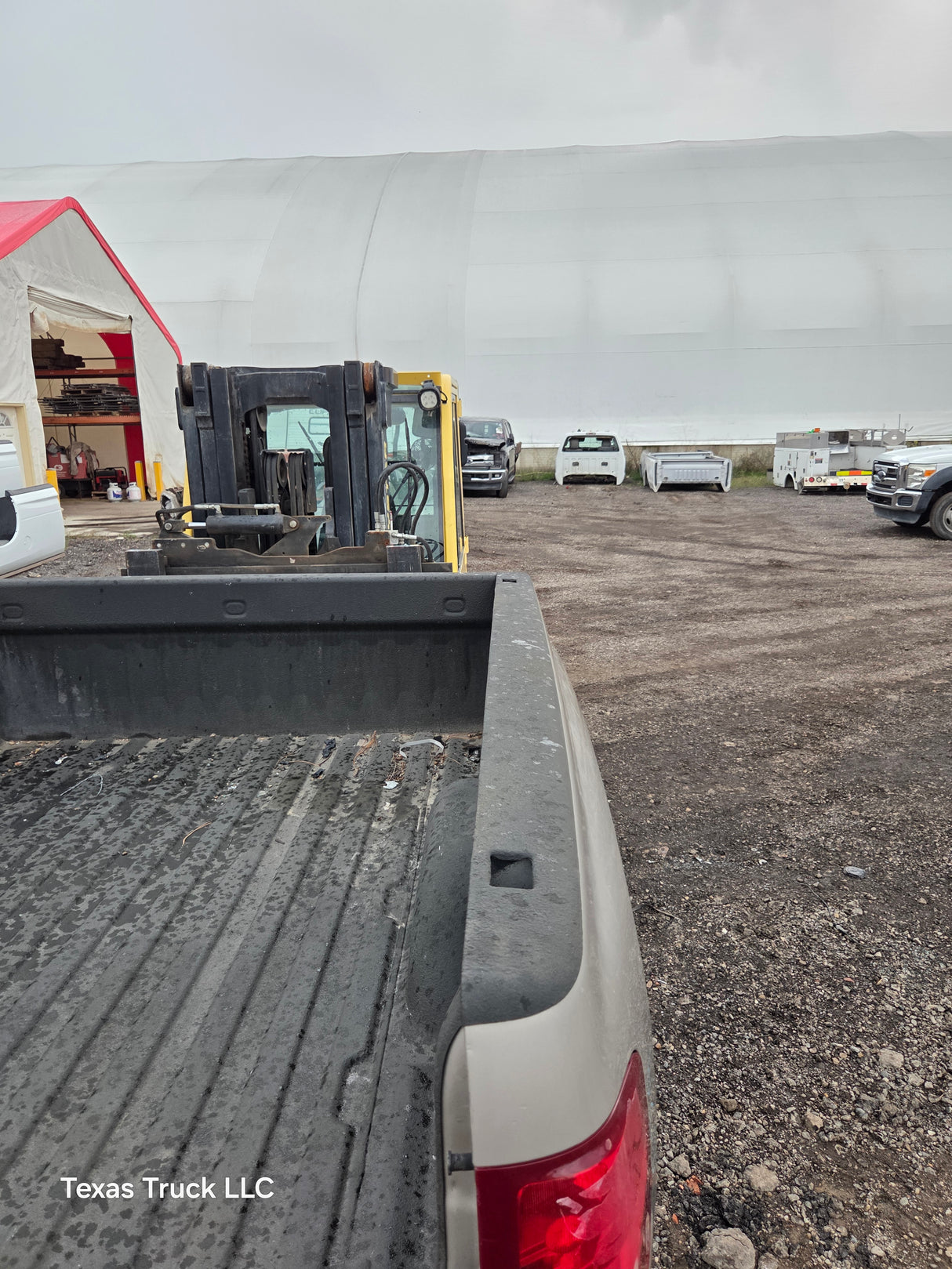 2007-2013 Chevrolet Silverado 1500 2500 3500 HD 6' 6" Short Truck Bed - Fine Silver Birch Metallic
