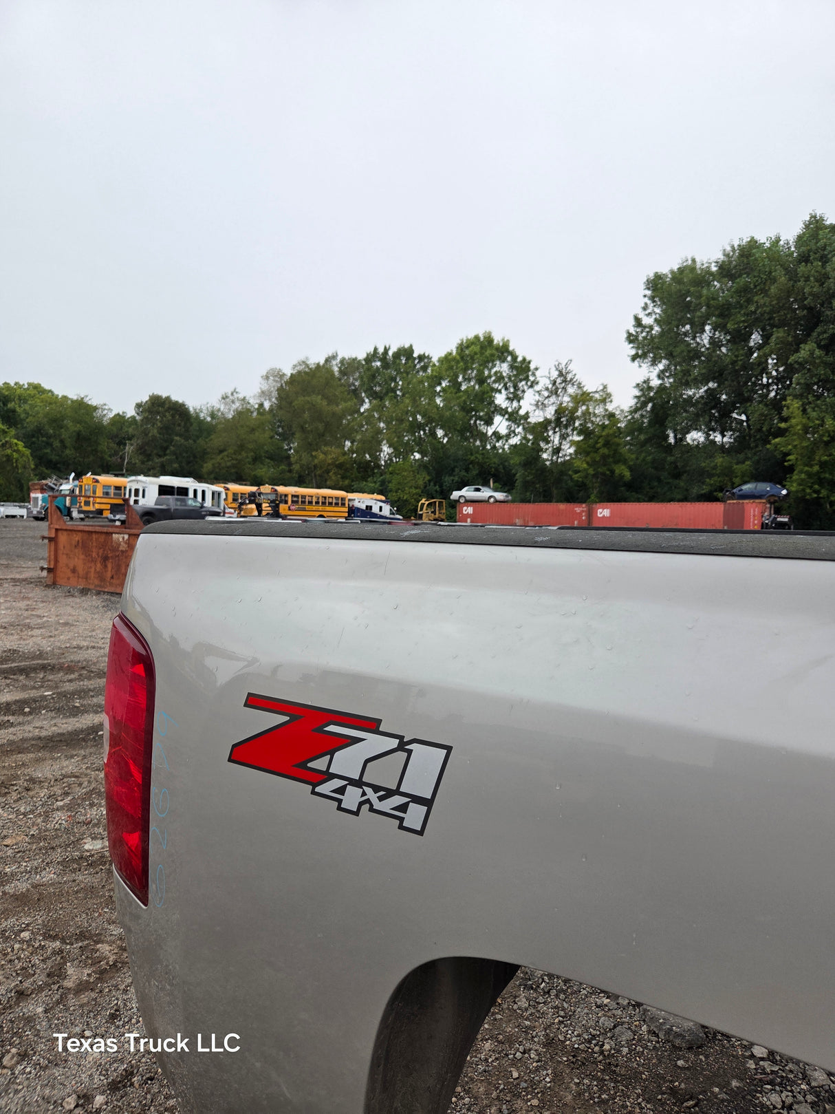 2007-2013 Chevrolet Silverado 1500 2500 3500 HD 6' 6" Short Truck Bed - Fine Silver Birch Metallic