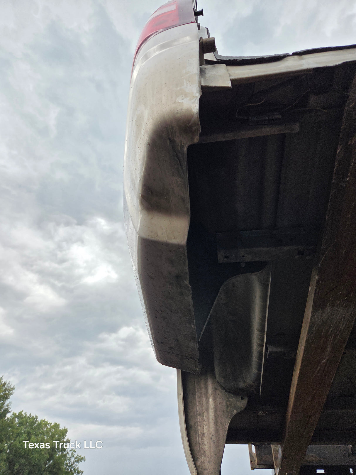 2007-2013 Chevrolet Silverado 1500 2500 3500 HD 6' 6" Short Truck Bed - Fine Silver Birch Metallic