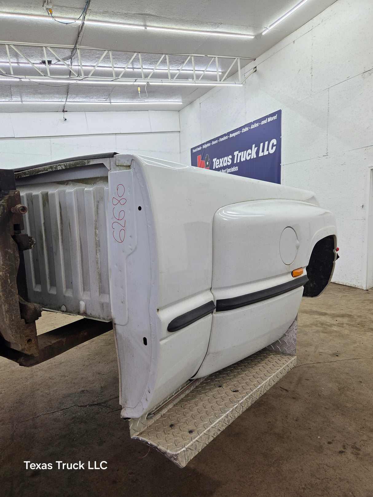 1994-2002 Dodge Ram 3500 2nd Gen Dually 8' Long Truck Bed - Bright White Clear Coat