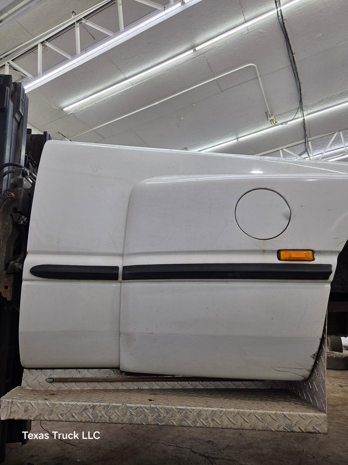 1994-2002 Dodge Ram 3500 2nd Gen Dually 8' Long Truck Bed - Bright White Clear Coat