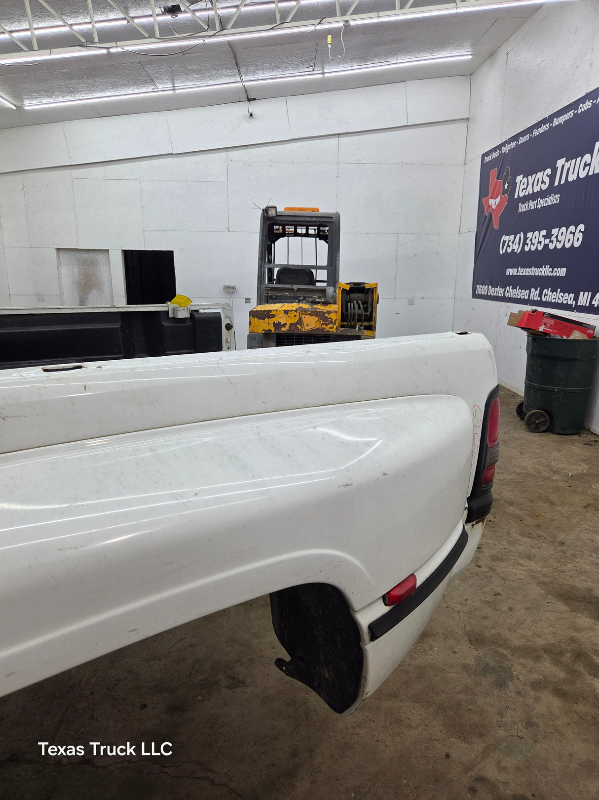 1994-2002 Dodge Ram 3500 2nd Gen Dually 8' Long Truck Bed - Bright White Clear Coat