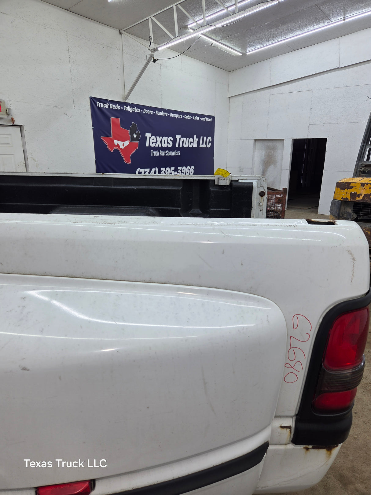 1994-2002 Dodge Ram 3500 2nd Gen Dually 8' Long Truck Bed - Bright White Clear Coat