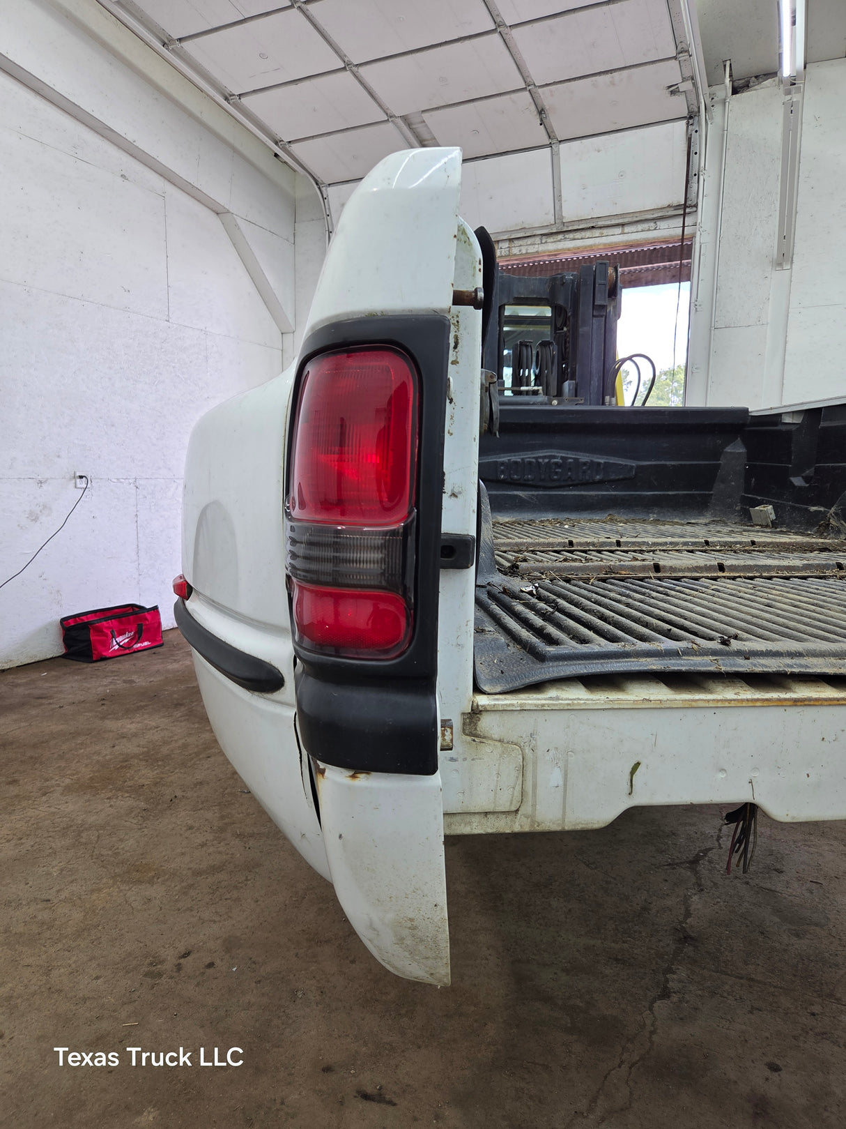 1994-2002 Dodge Ram 3500 2nd Gen Dually 8' Long Truck Bed - Bright White Clear Coat