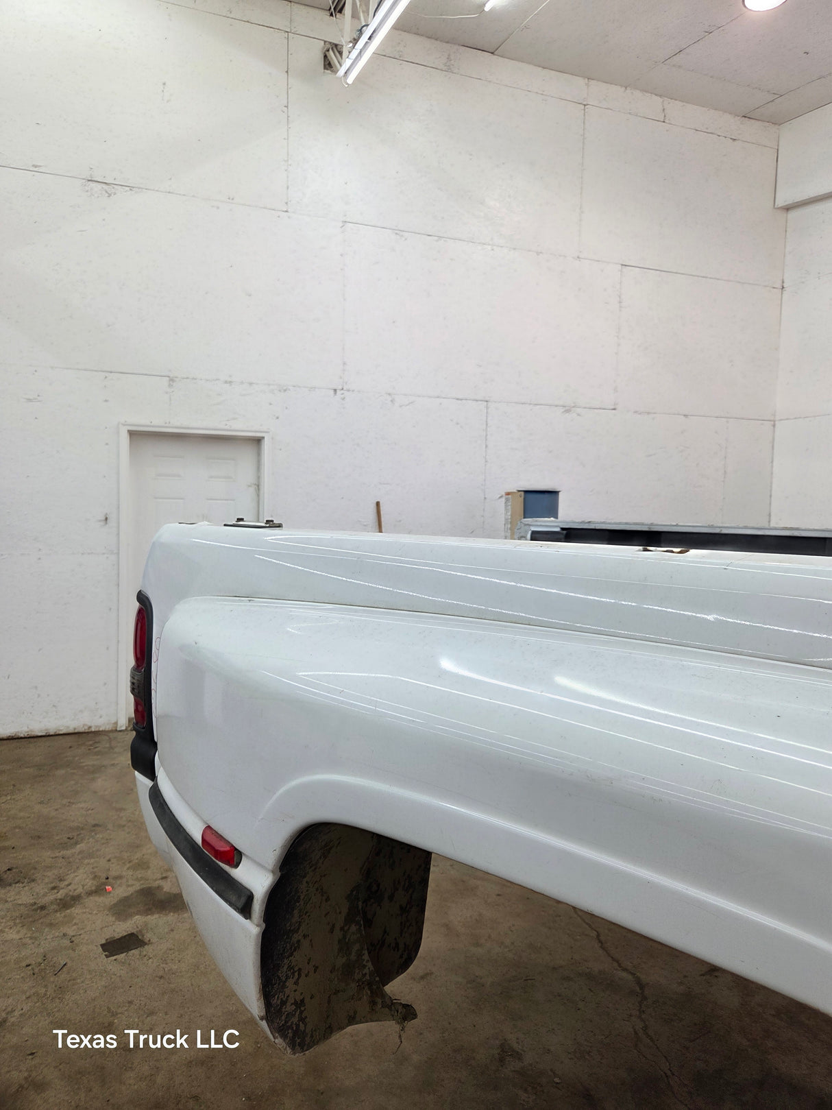 1994-2002 Dodge Ram 3500 2nd Gen Dually 8' Long Truck Bed - Bright White Clear Coat