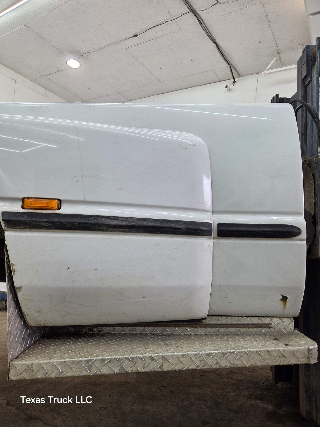 1994-2002 Dodge Ram 3500 2nd Gen Dually 8' Long Truck Bed - Bright White Clear Coat