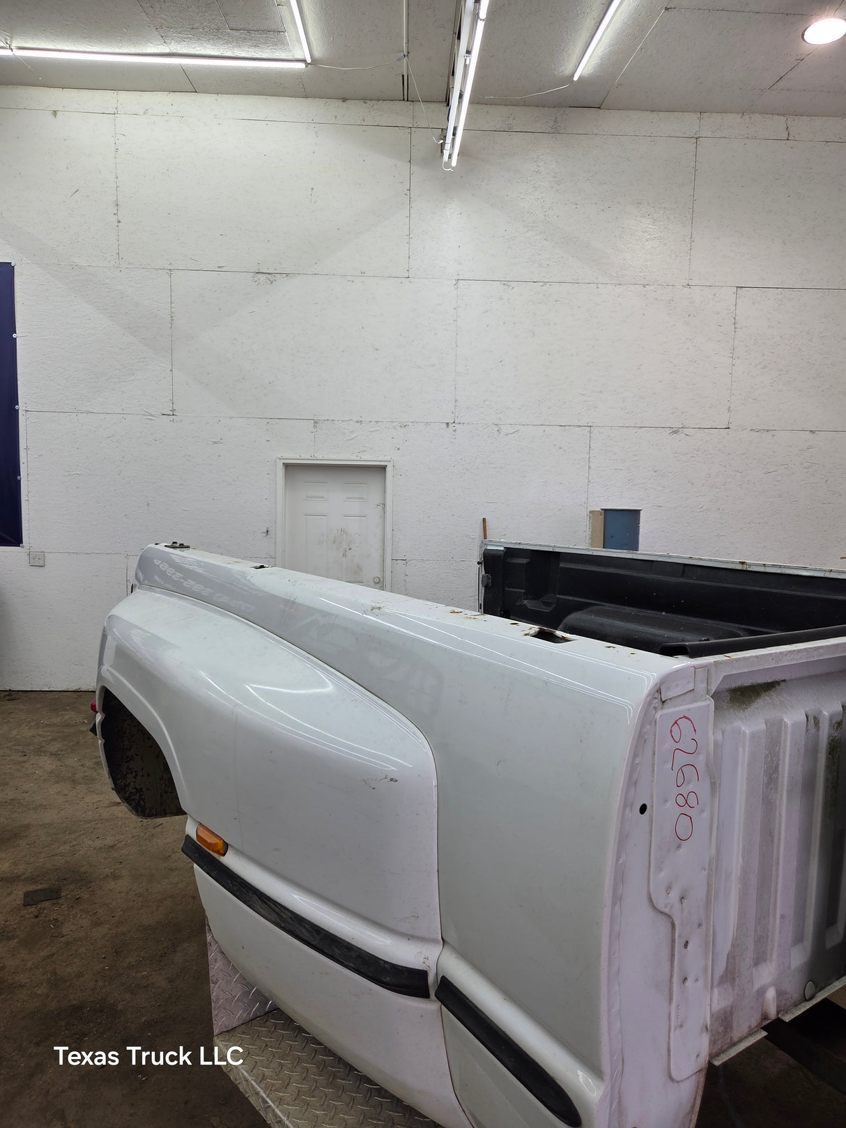 1994-2002 Dodge Ram 3500 2nd Gen Dually 8' Long Truck Bed - Bright White Clear Coat
