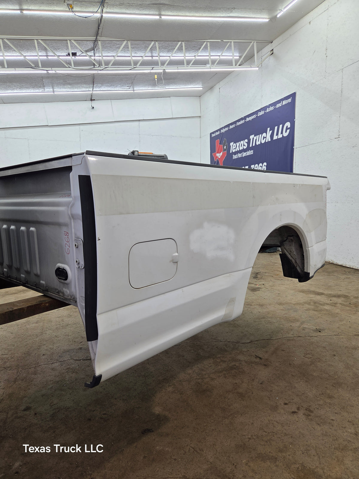 2017-2022 Ford F250 F350 Super Duty 8' Long Truck Bed - Oxford White