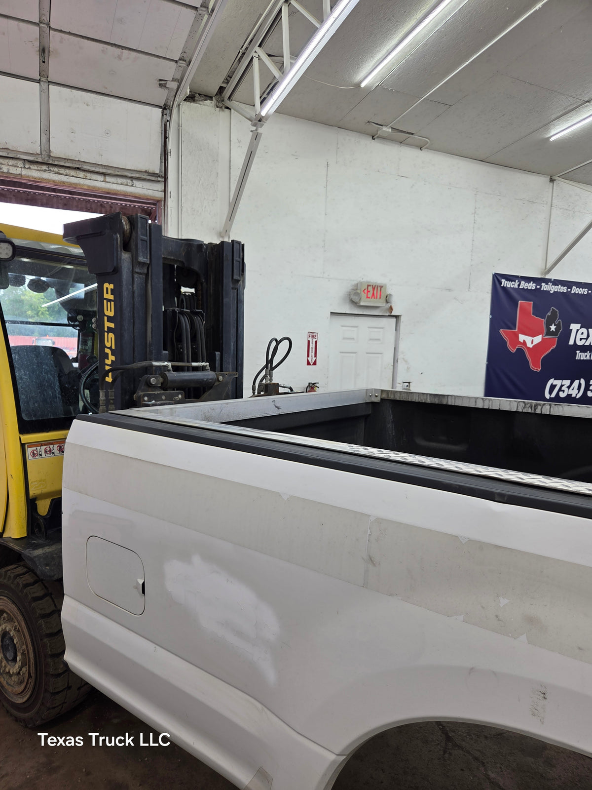 2017-2022 Ford F250 F350 Super Duty 8' Long Truck Bed - Oxford White