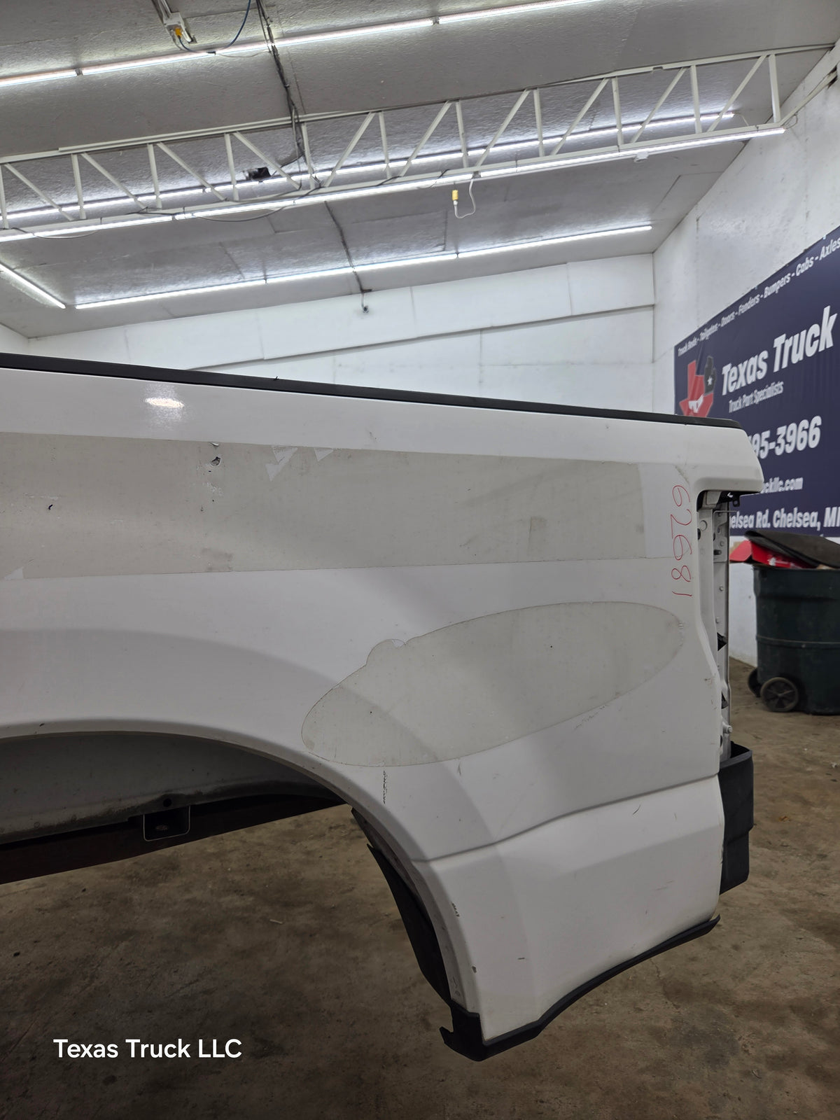 2017-2022 Ford F250 F350 Super Duty 8' Long Truck Bed - Oxford White
