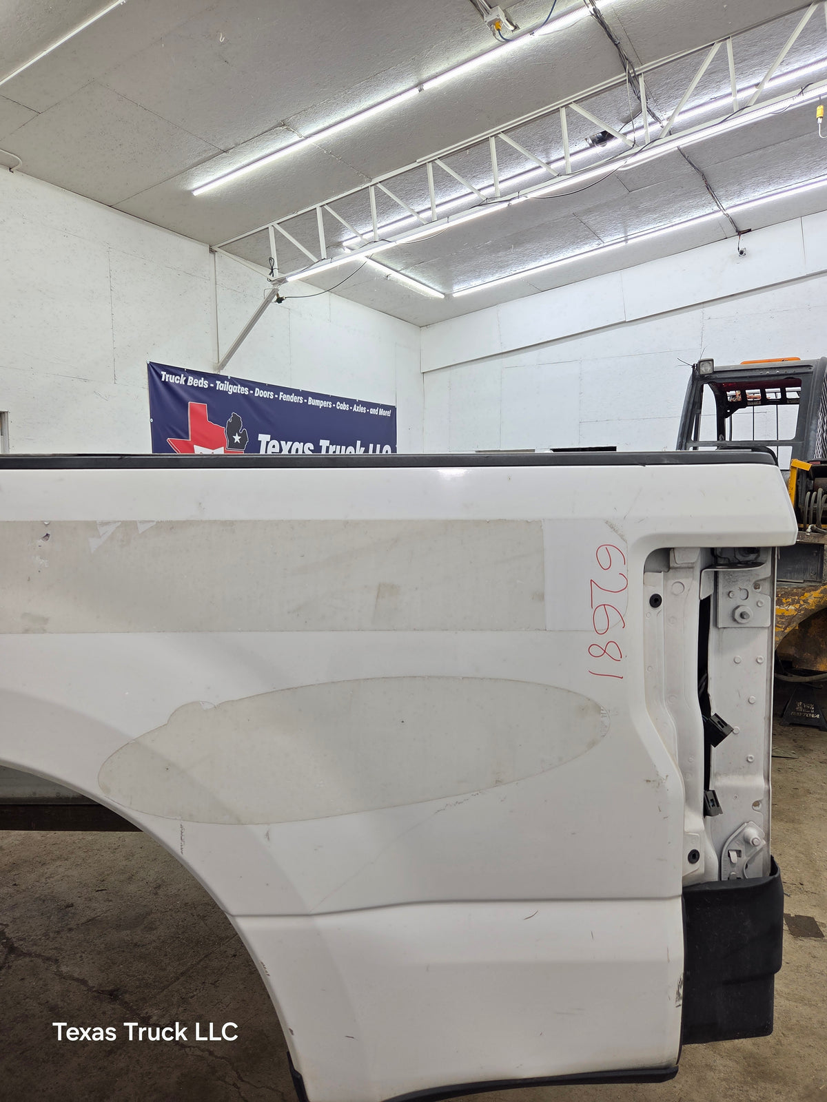 2017-2022 Ford F250 F350 Super Duty 8' Long Truck Bed - Oxford White