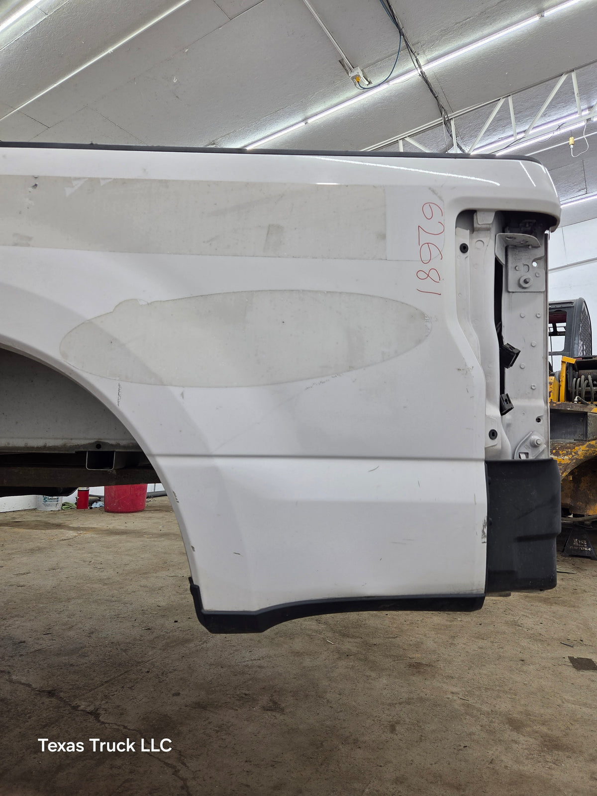 2017-2022 Ford F250 F350 Super Duty 8' Long Truck Bed - Oxford White