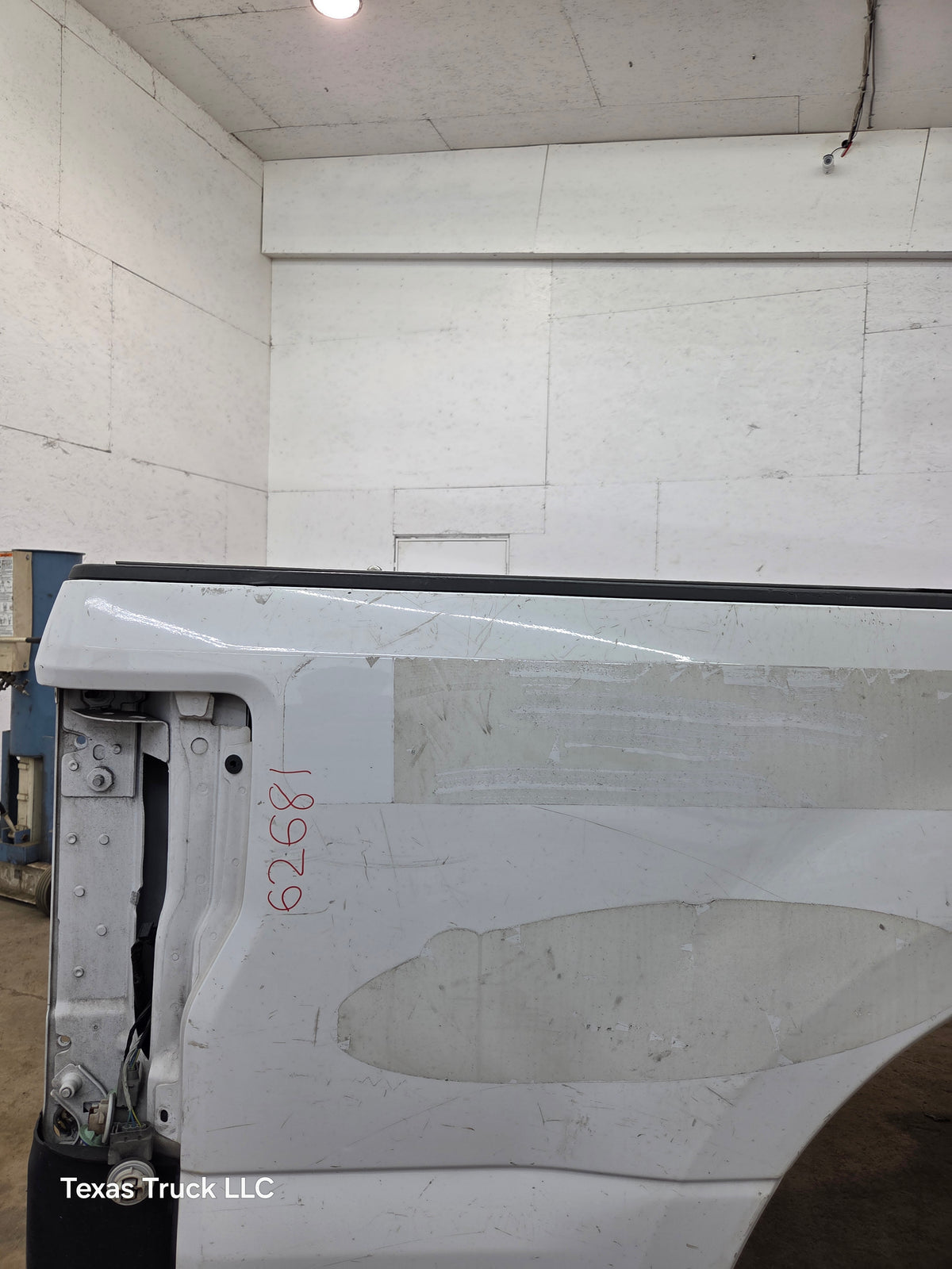 2017-2022 Ford F250 F350 Super Duty 8' Long Truck Bed - Oxford White