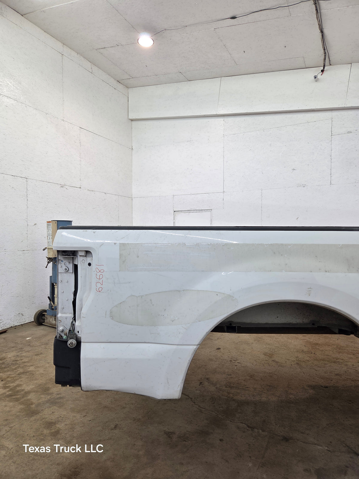 2017-2022 Ford F250 F350 Super Duty 8' Long Truck Bed - Oxford White