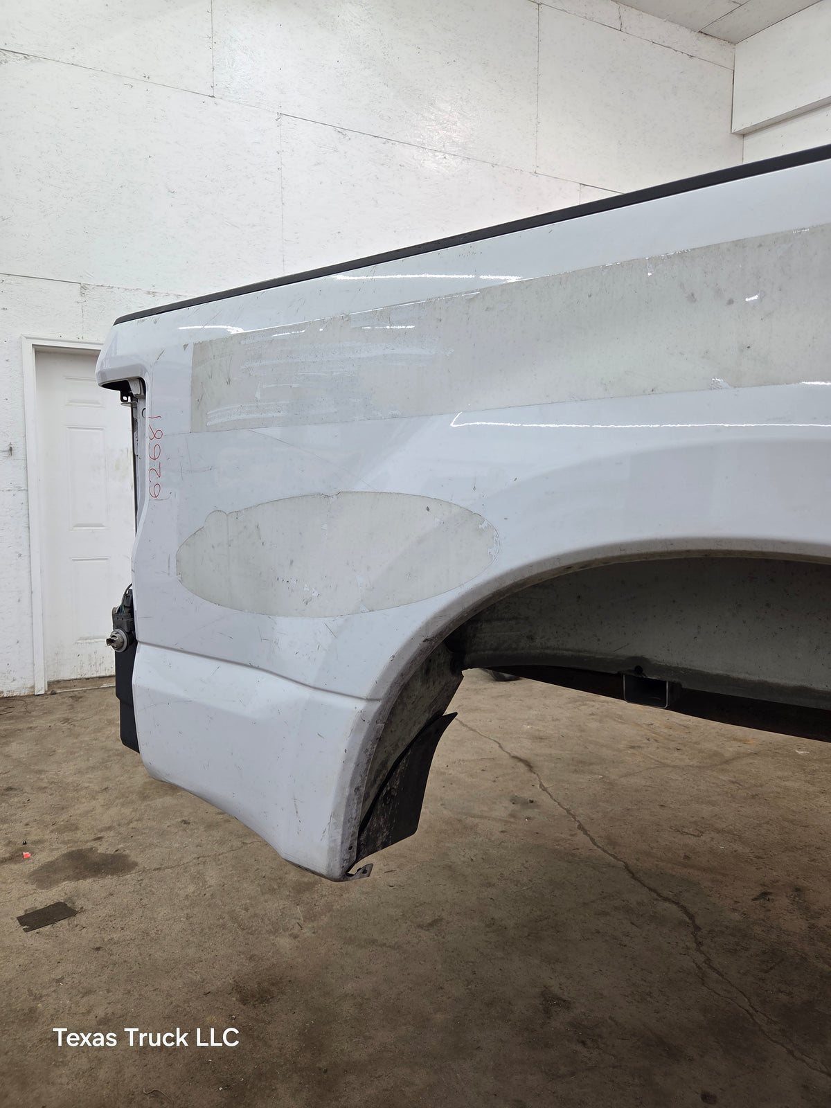 2017-2022 Ford F250 F350 Super Duty 8' Long Truck Bed - Oxford White