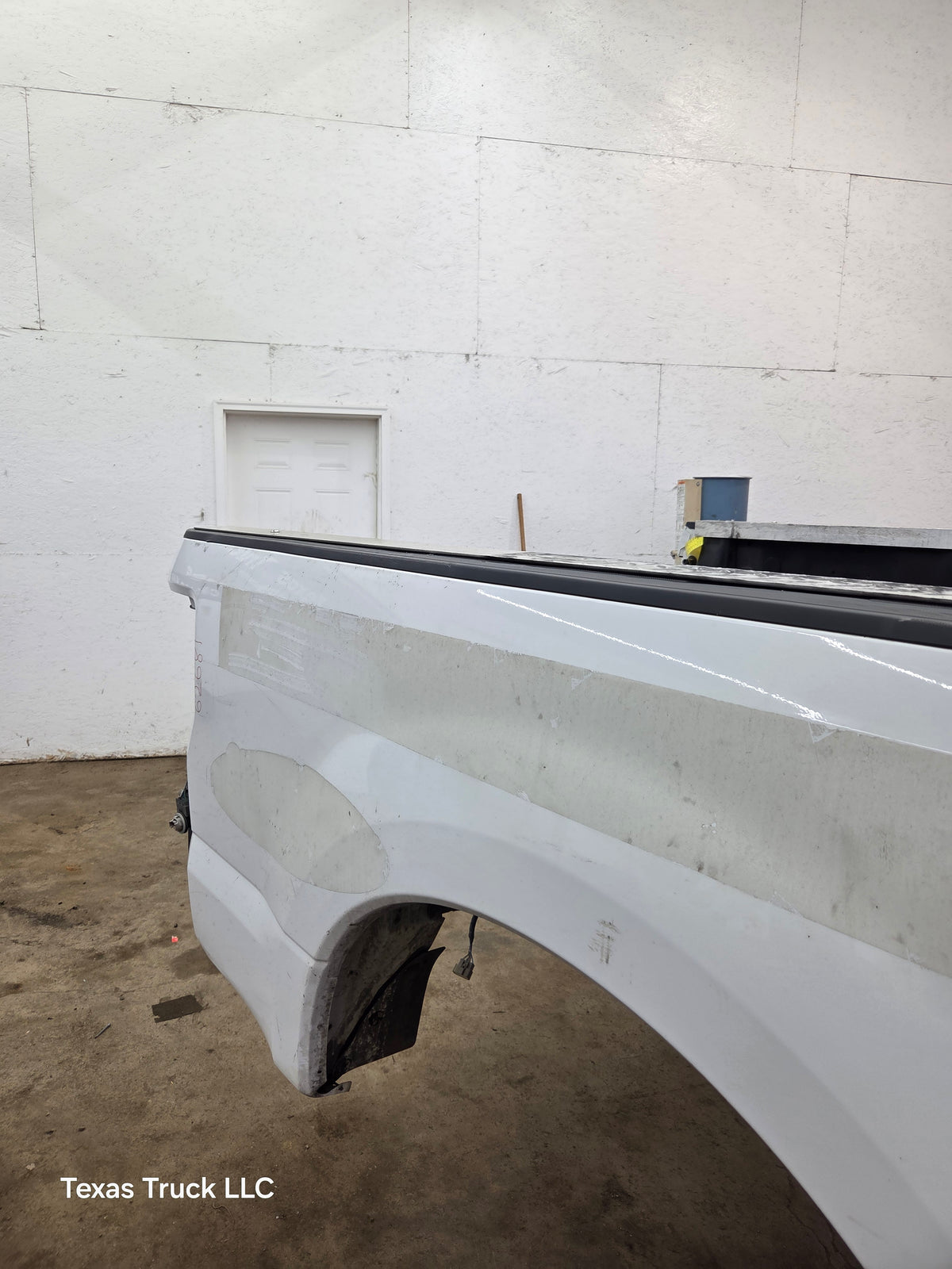 2017-2022 Ford F250 F350 Super Duty 8' Long Truck Bed - Oxford White
