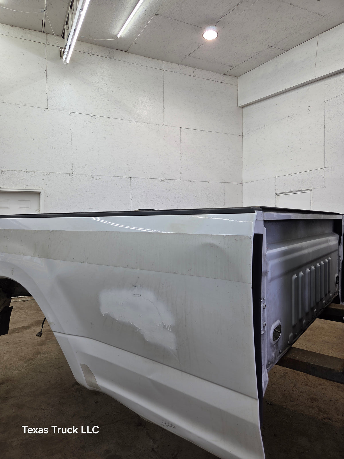 2017-2022 Ford F250 F350 Super Duty 8' Long Truck Bed - Oxford White