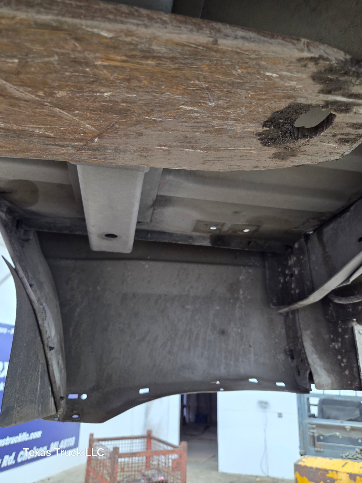 2017-2022 Ford F250 F350 Super Duty 8' Long Truck Bed - Oxford White