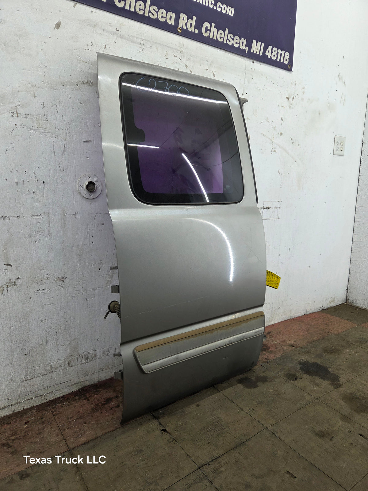 1999-2006 Chevrolet Silverado / GMC Sierra 1500 2500 3500 HD Rear Passenger side Extended Cab Rear Door