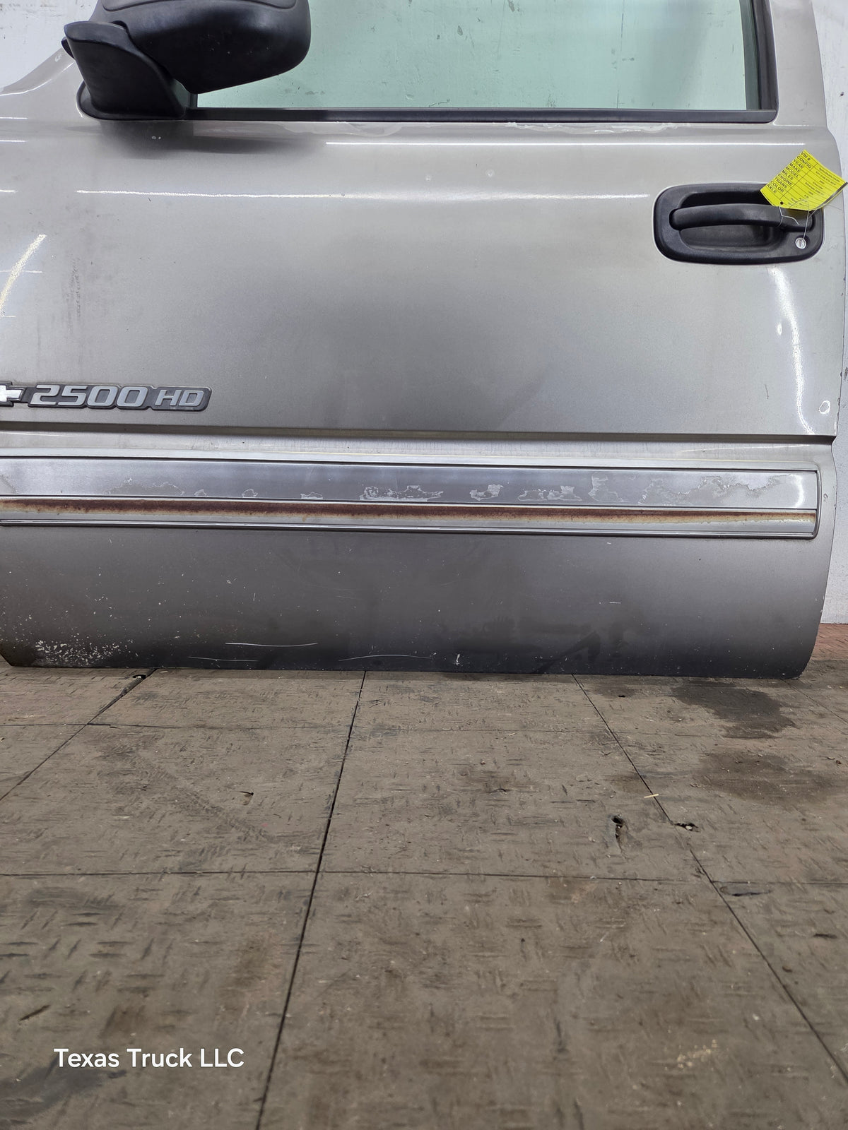 1999-2006 Chevrolet Silverado / GMC Sierra 1500 2500 3500 HD Front Driver Side Door LH