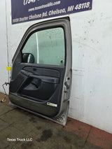 1999-2006 Chevrolet Silverado / GMC Sierra 1500 2500 3500 HD Front Passenger side Door RH